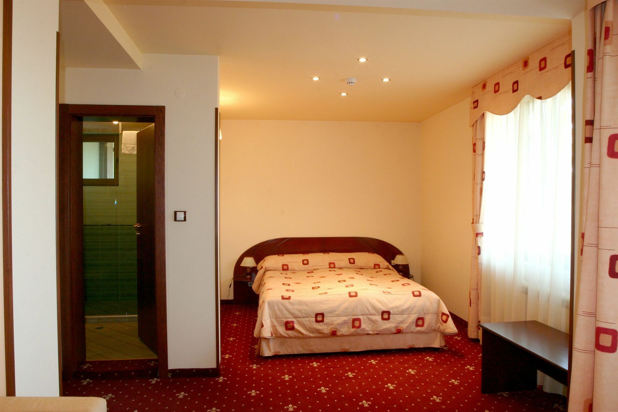 Martin Club Hotel 3*